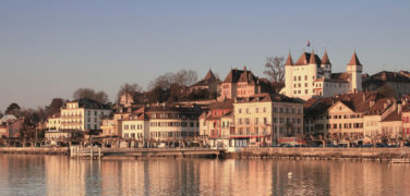 Vue éloignée de Nyon